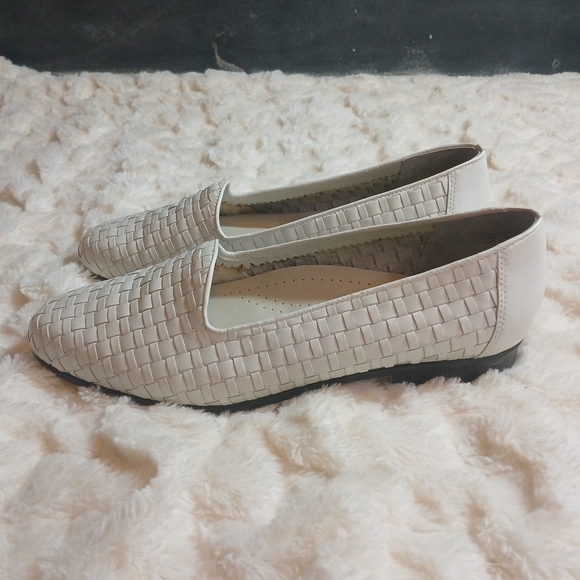 Trotters Liz White Woven Leather Slip On Loafer Size 8W Made In Brazil - Picture 4 of 9